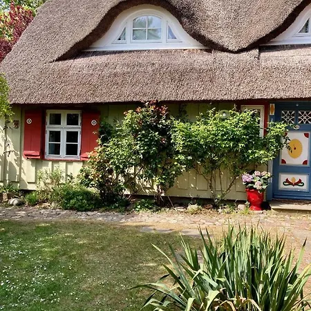 Prázdninový dům Haus Am Hafen - Luxus Unter Reet, Garten, Strandkorb, Kleine Idylle Prerow