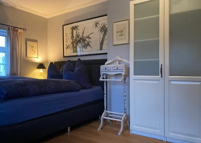 Vakantiehuis Haus Am Hafen - Kaminfeeling Und Luxus Unter Reet Prerow