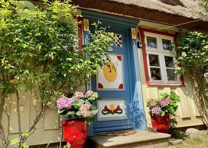 Haus Am Hafen - Kaminfeeling Und Luxus Unter Reet Prerow